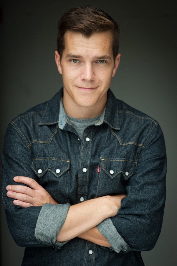 Jeremy Schuetze as Drew in Flying Cars