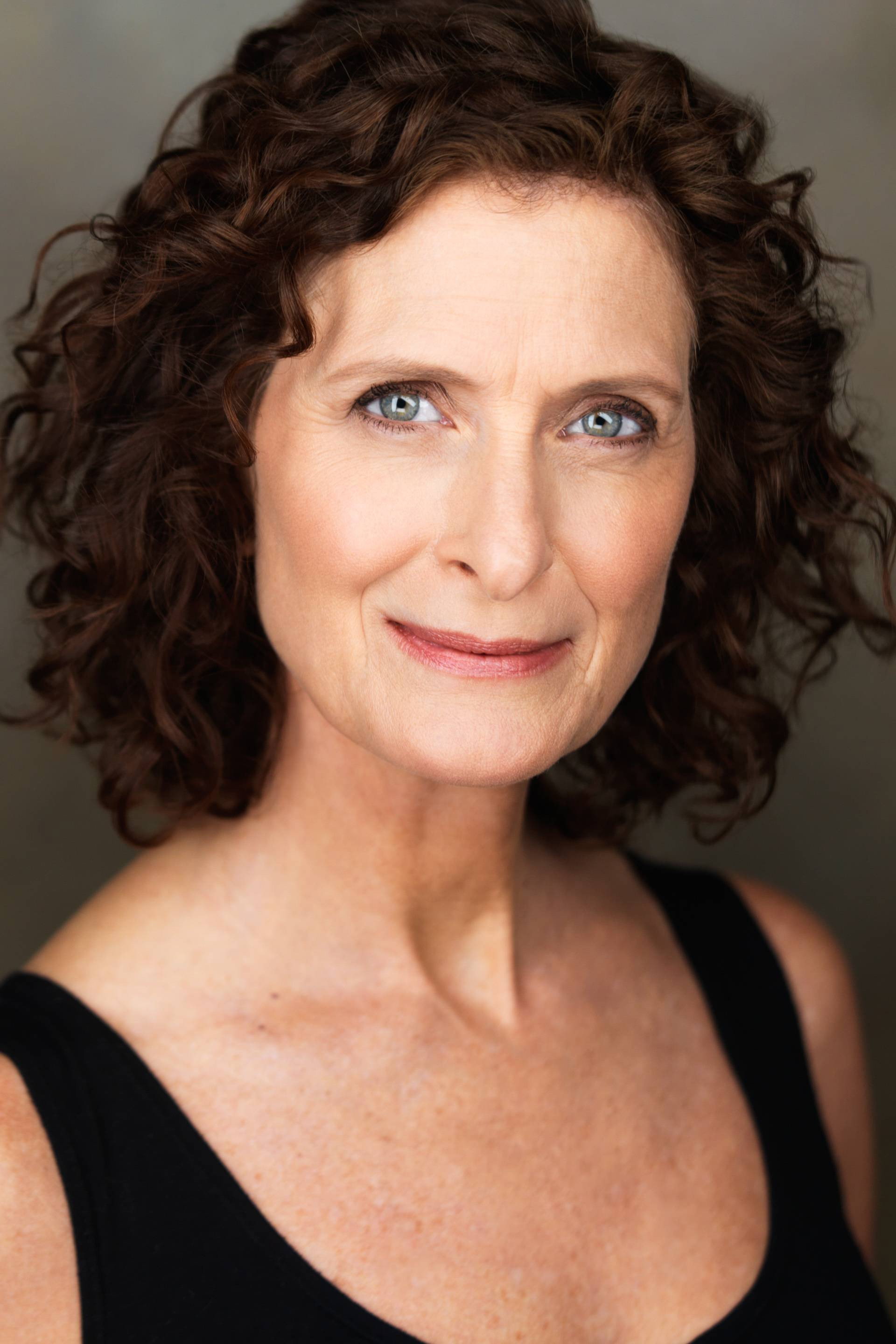 Julie Fain Lawrence as Professor Diamant in Cassandra