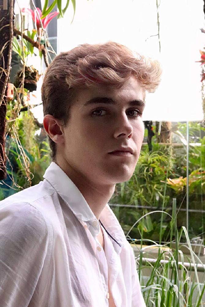 Jorge Tudanca as Christopher in Los Secretos de la Residencia Castle Rock