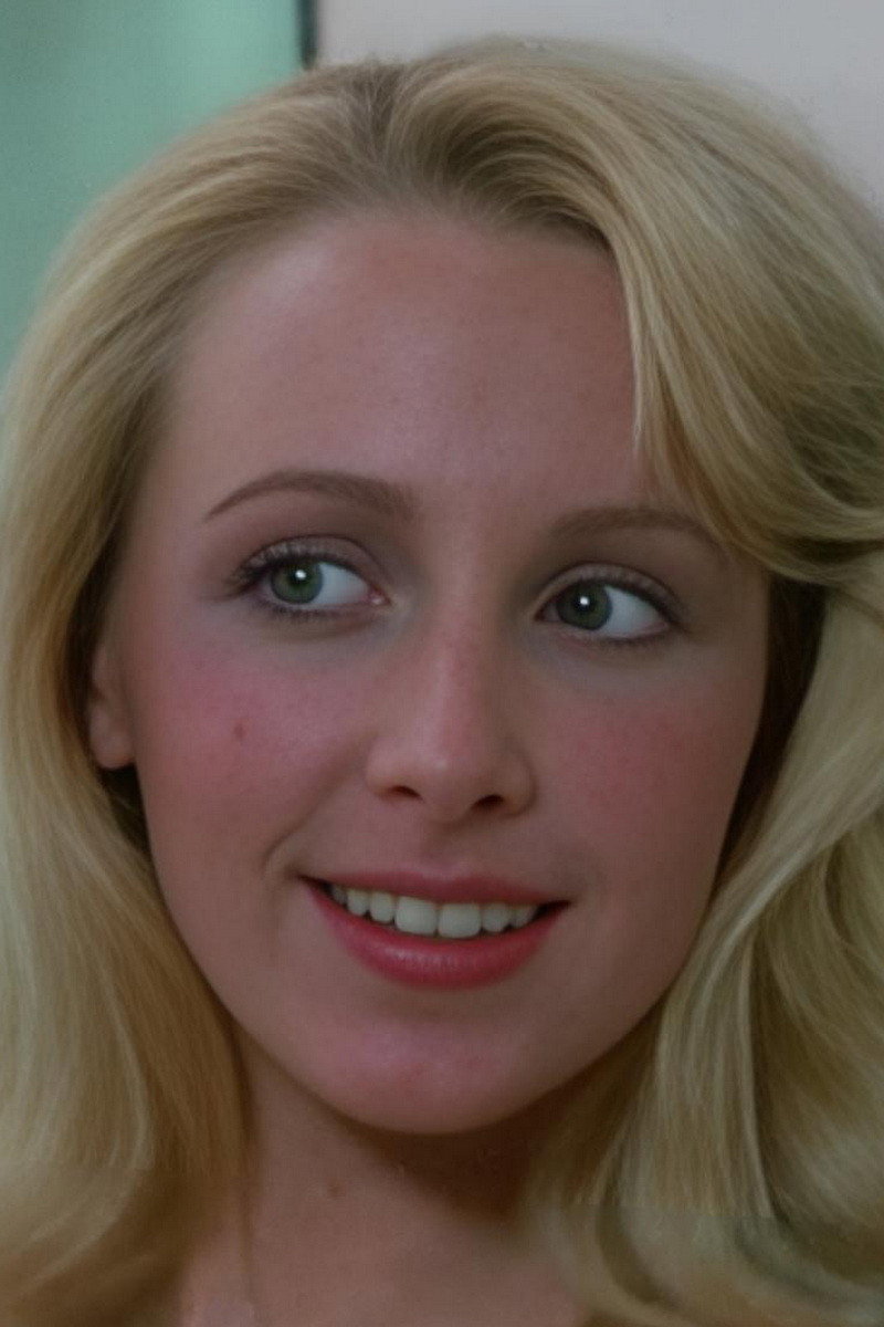Joanna Storm as Holly Hendricks in Working It Out