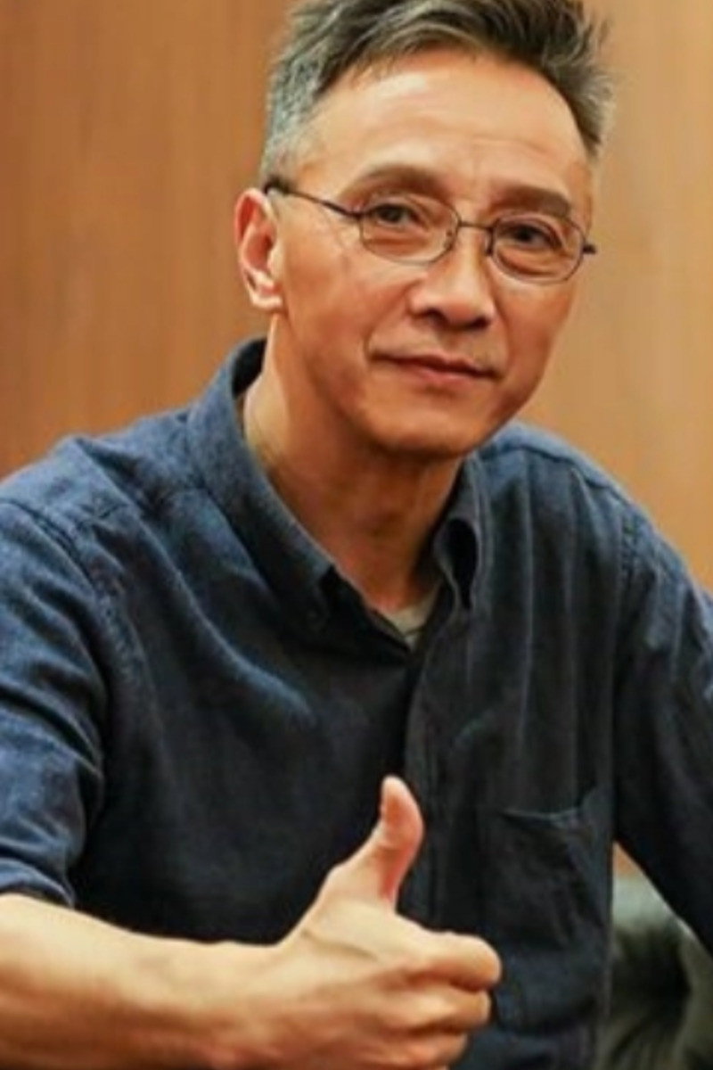 李世宏 as Lao Xin in The Little Sage Sun Wukong