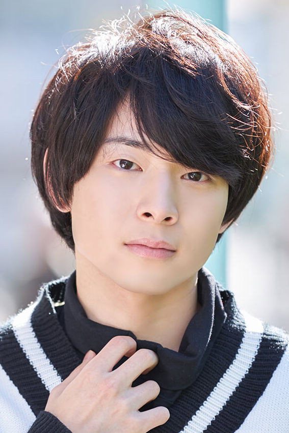 市川太一 as Seiji Maki (voice) in Bloom Into You