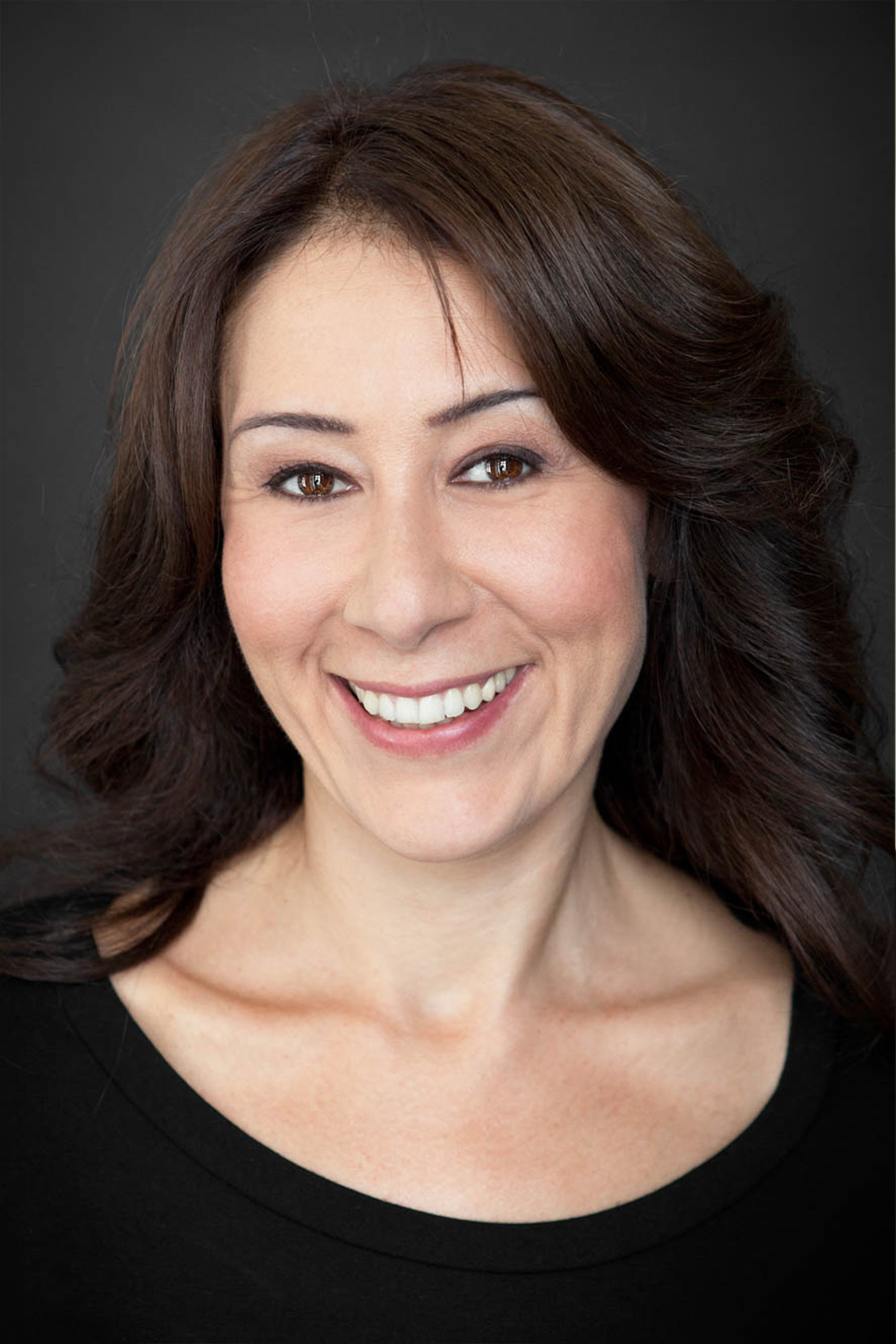 Ayşegül Ünsal as Çiğdem in Kuzenlerim