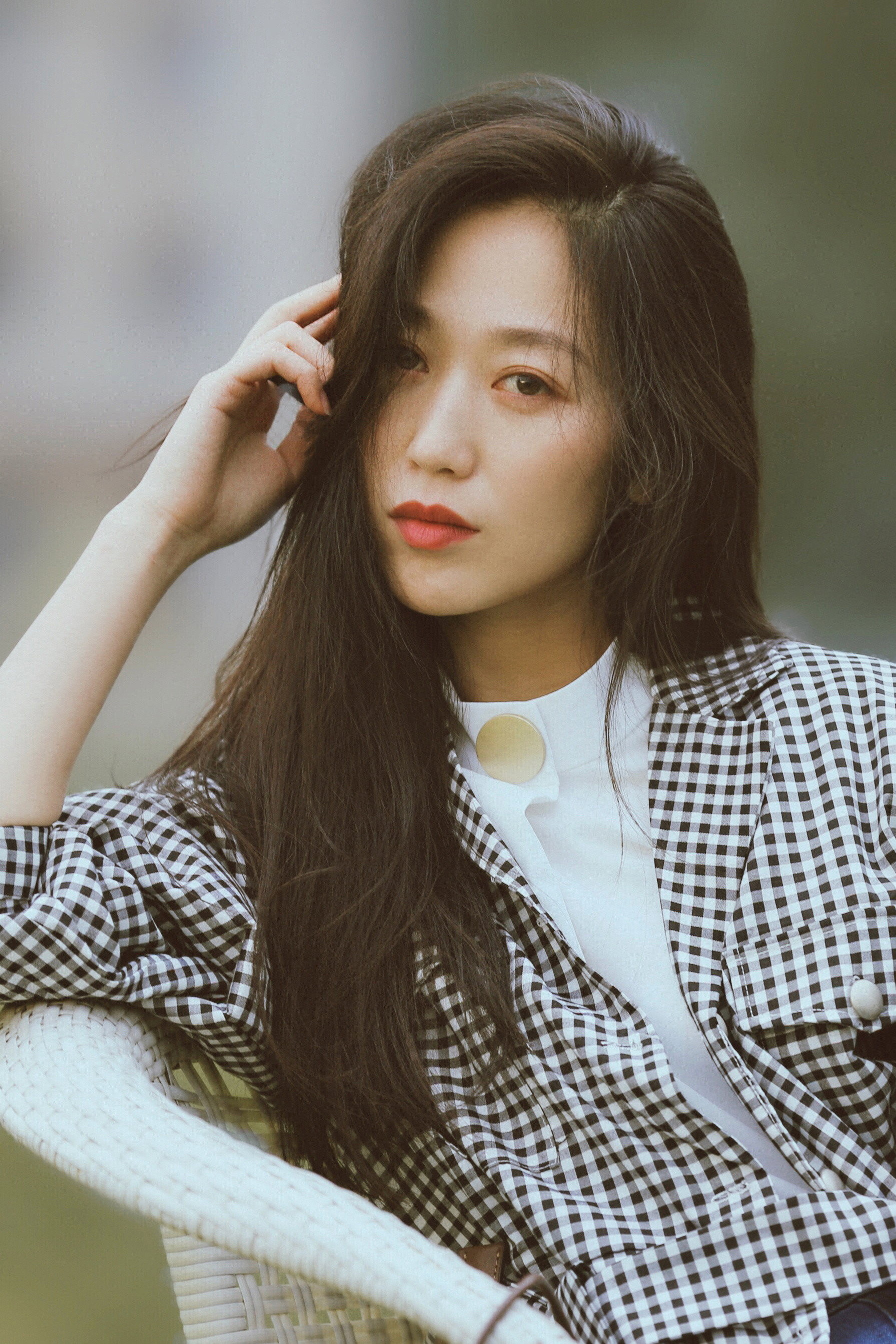 Yu Feifei as 二道街 in Promise