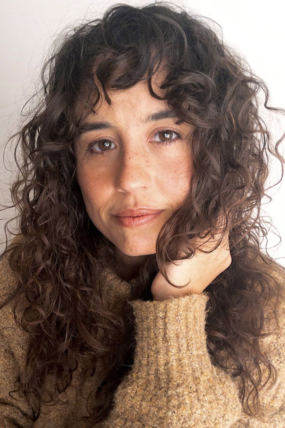 Marisé Álvarez as Neyshalí (segment "En la Guagua") in Maldeamores