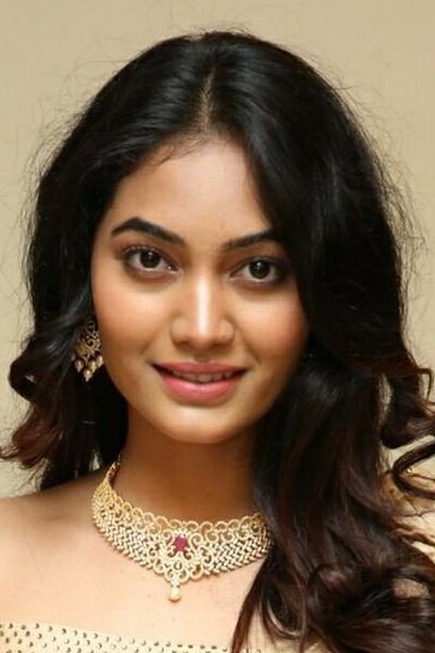 Spandana Palli as Swetha in Puli Meka
