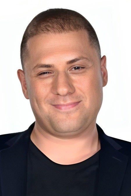 Erkan Köse as Dalyan in Gecekondu