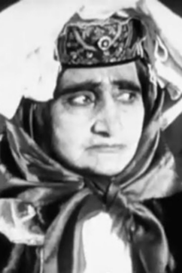 ელისაბედ ჩერქეზიშვილი as Khanuma in Khanuma