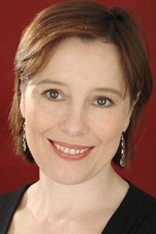 Catherine Chevallier as La psy in My Father Is a Cleaning Lady