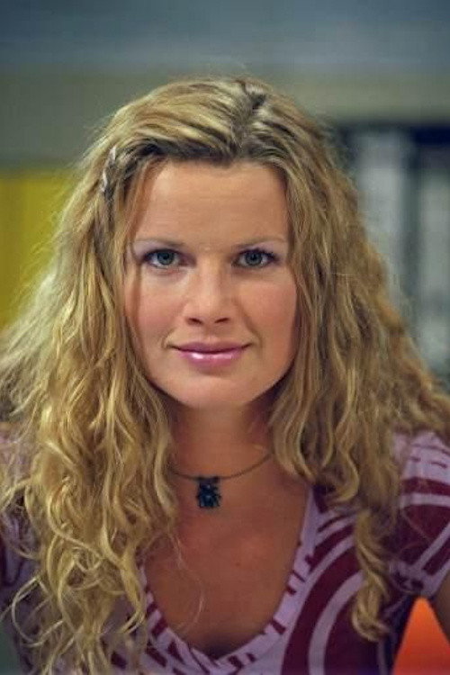 Annette Barlo as Tess Maria Molenaar in De Spa