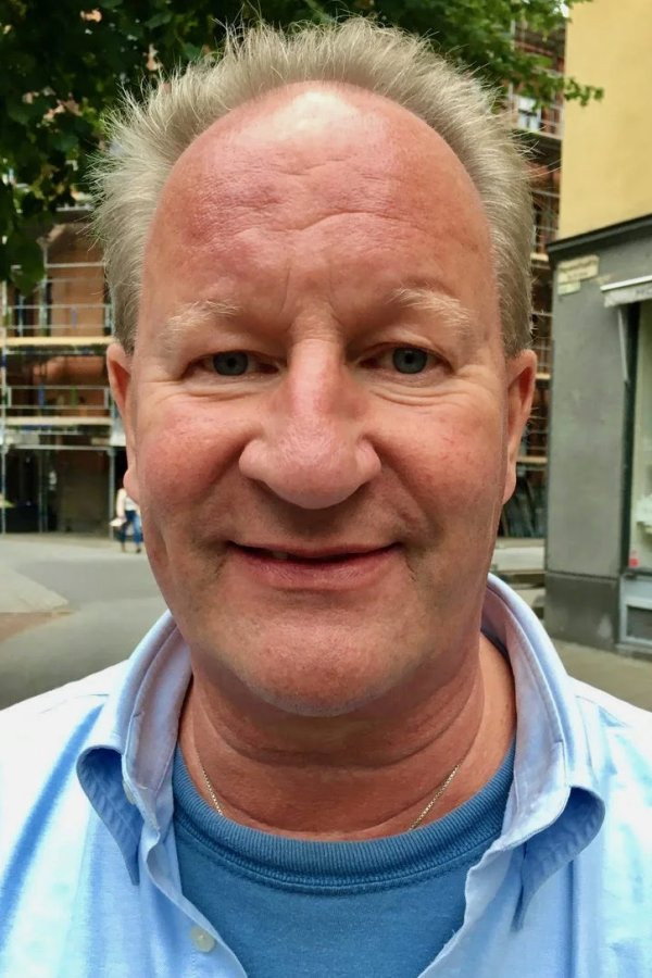 Sven Strömersten-Holm as Bengtsson in Hipp hipp - Itzhaks julevangelium