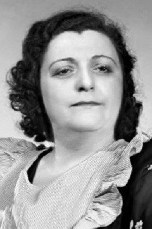 Adelaide Klein as Minnie Hoffman in C-Man