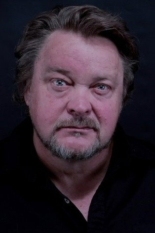 Martin Le Maitre as Uncle Titus in The Three Investigators in The Secret of Terror Castle