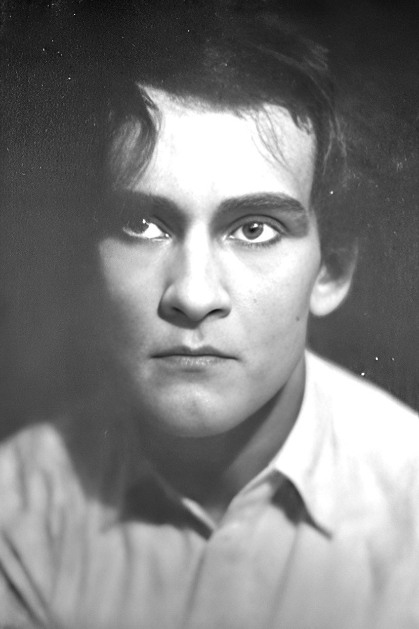 Vadim Uraneff as Kyrill Vronsky in Siberia