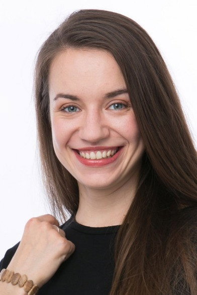 Laura Kukk as Opera Singer in Life & Love