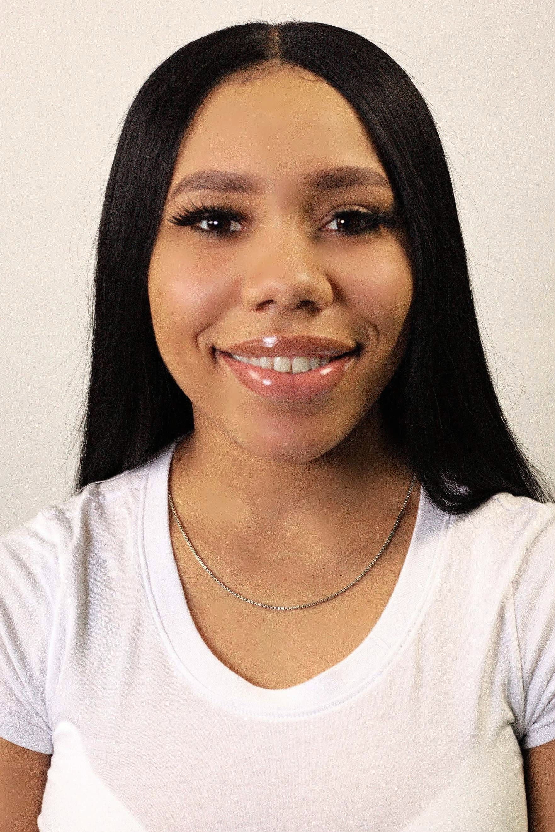 Ciara Michele as Sasha in 3 Keys
