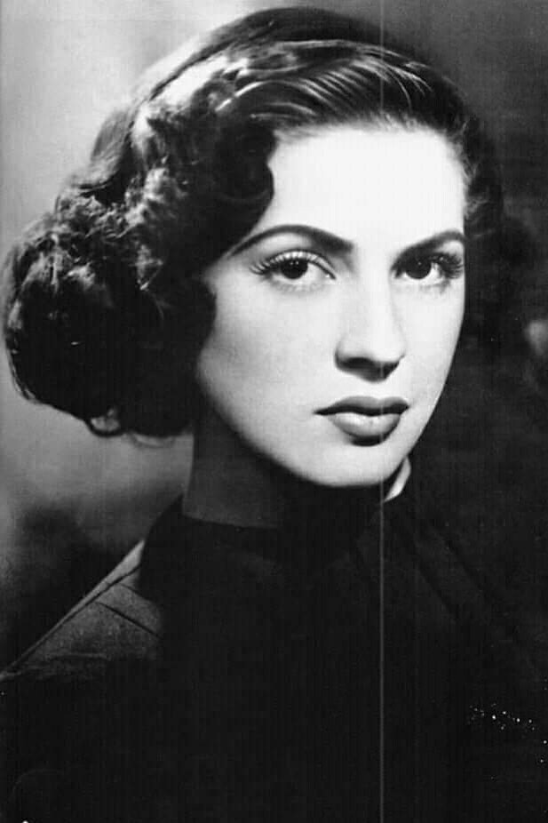 Blanca Estela Pavón as Celia la Chorreada in We the Poor