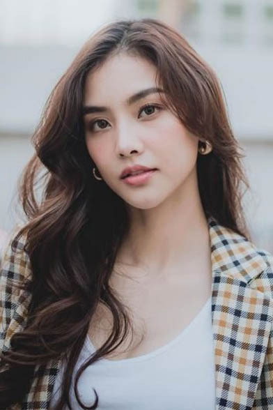 Waratthaya Wongchayaporn as Thida in Bangkok Breaking