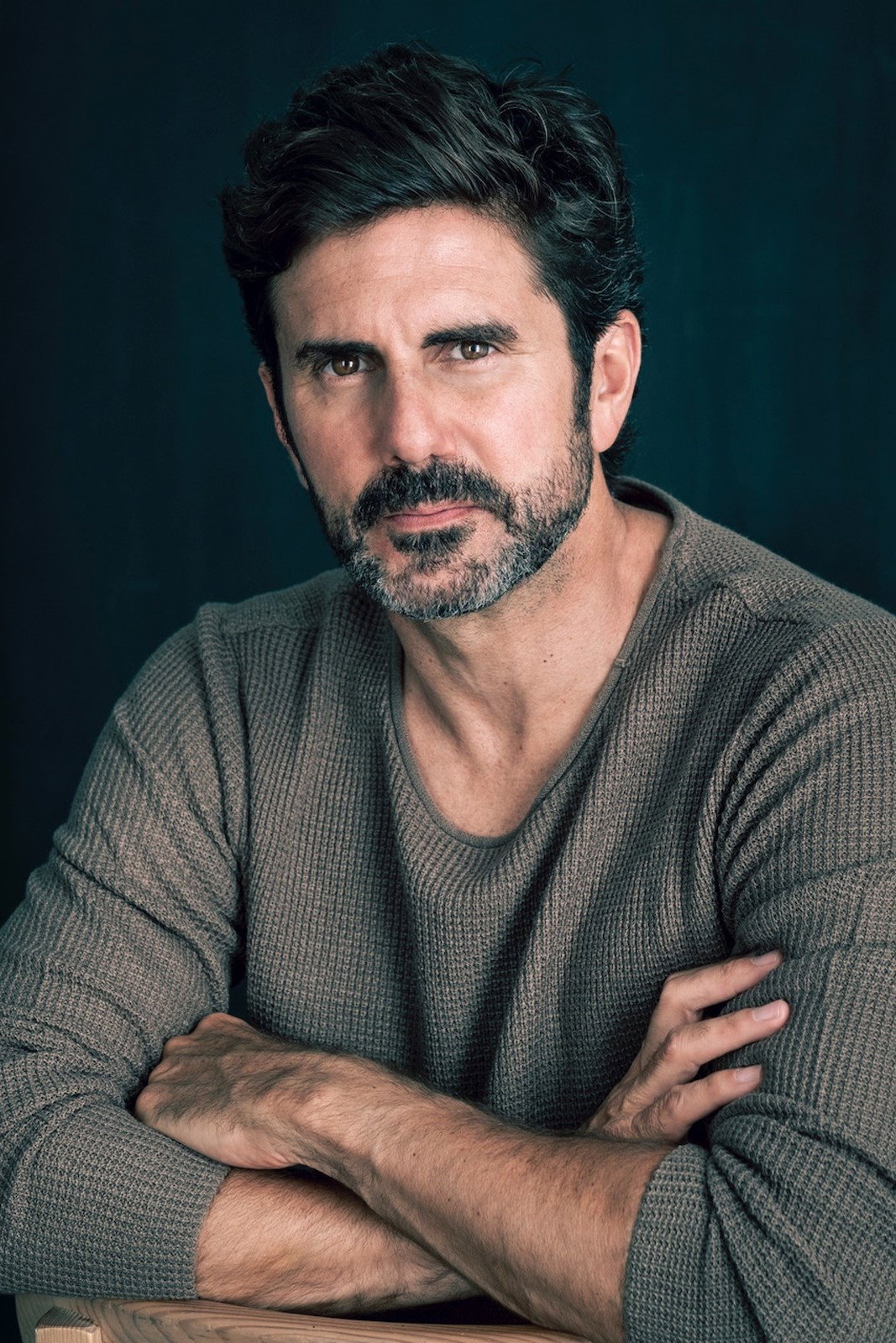 Hernán Zin as Self in The Eyes of War