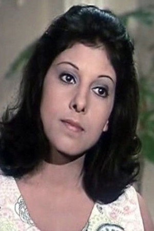 Fatma Imara‏ as Engineer Saad's wife in The People and the Nile