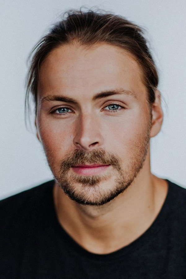Pascal-Hugo Caron-Cantin as Ph in Generation Porn