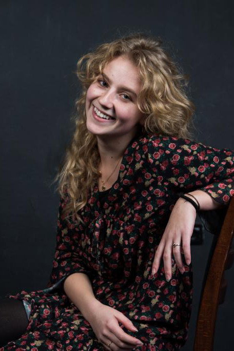 Suzana Krevh as Mia in The Called