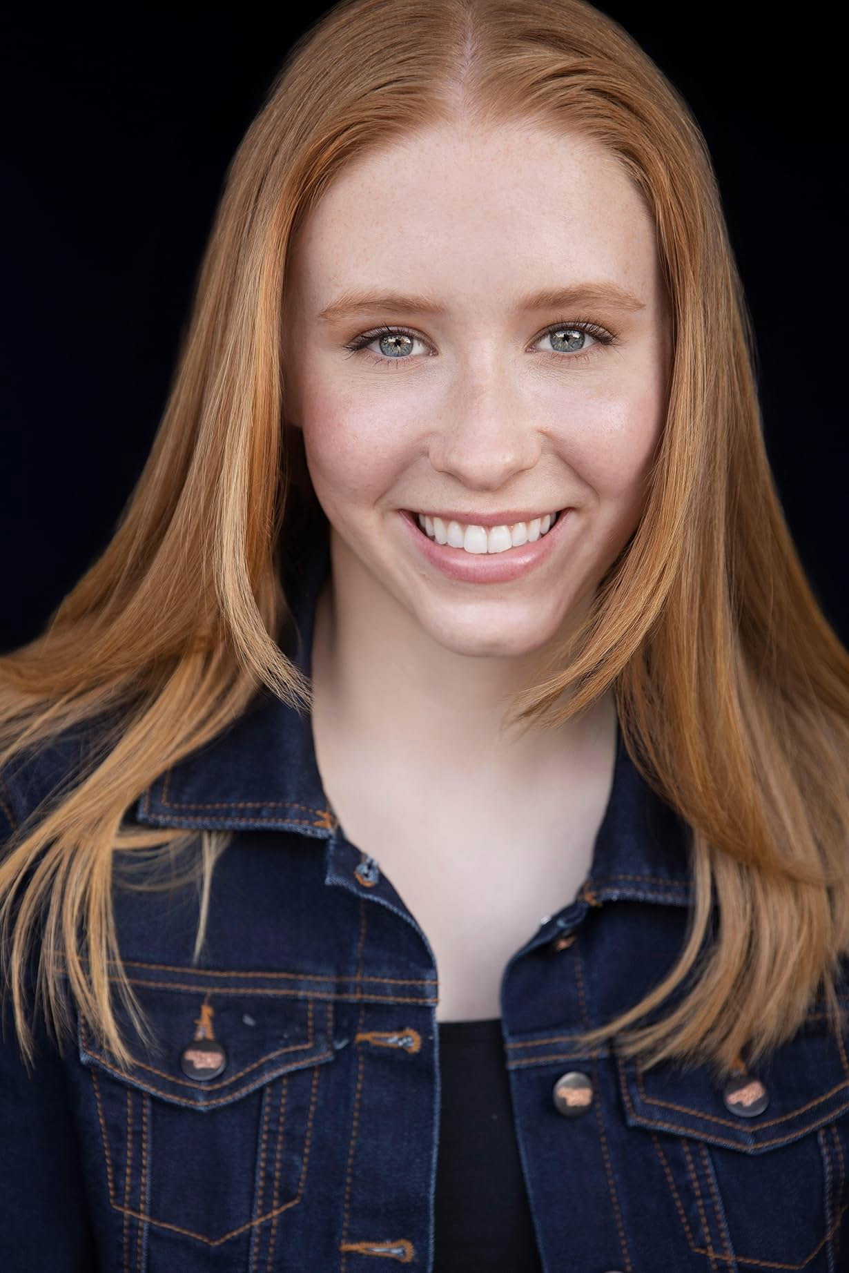 Madison Sovak as Gabi in The Hatchling