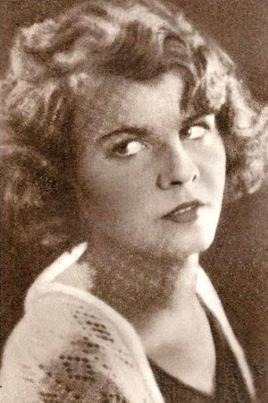 Olga Vlasova as Romashkina in Carnival Night