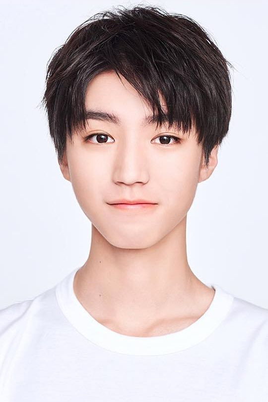 王俊凯 as Meng Chao in The Fallen Bridge