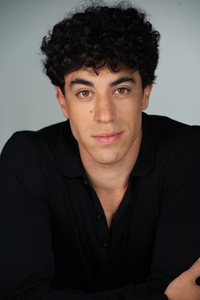 Eduardo Scarpetta as Fabrizio in Mafia Mamma