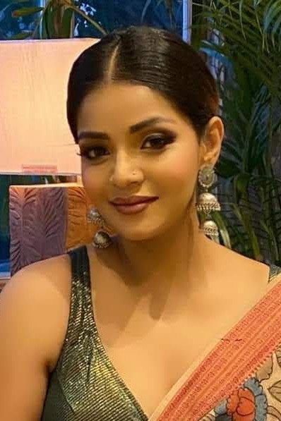 Arunima Ghosh as Moumita Mukherjee in Shonar Pahar