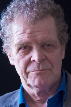 Thierry Bosc as Le prêtre in Adieu