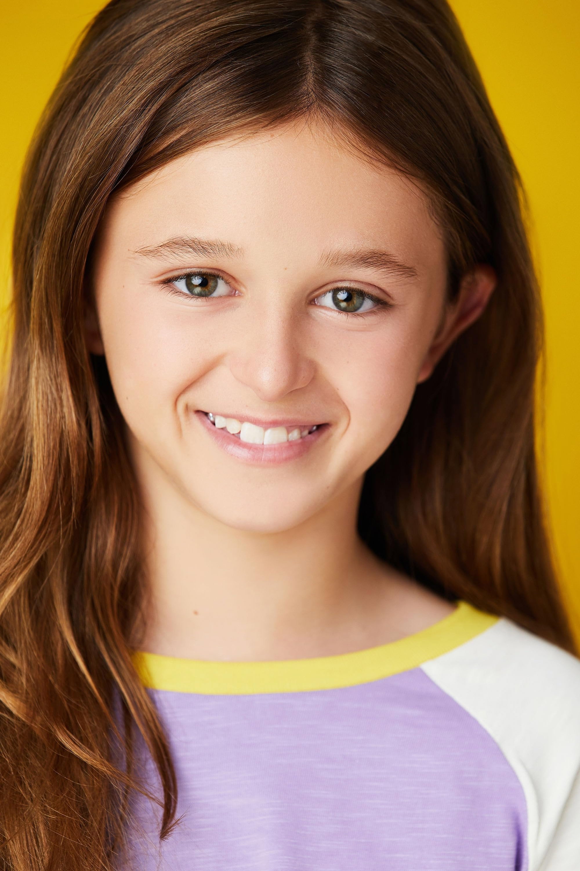 Kinsley Isla Dillon as Kayla in Luke & Jo