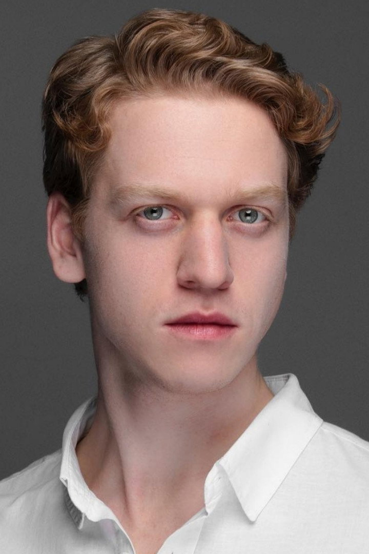 Berke Bük as Tuna Karaman in 4N1K