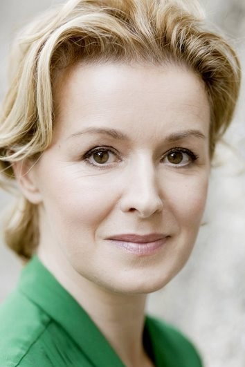 Petra Morzé as Mrs. Glück in Live Is Life