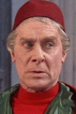 Nicholas Hannen as François in Hell Is Sold Out