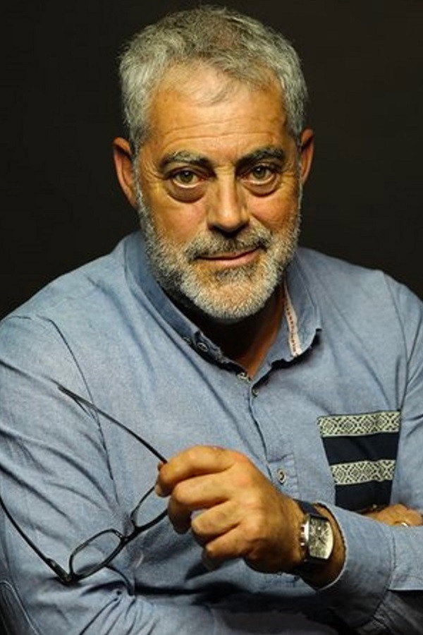 Carlos Blanco as Alfonso in El partido