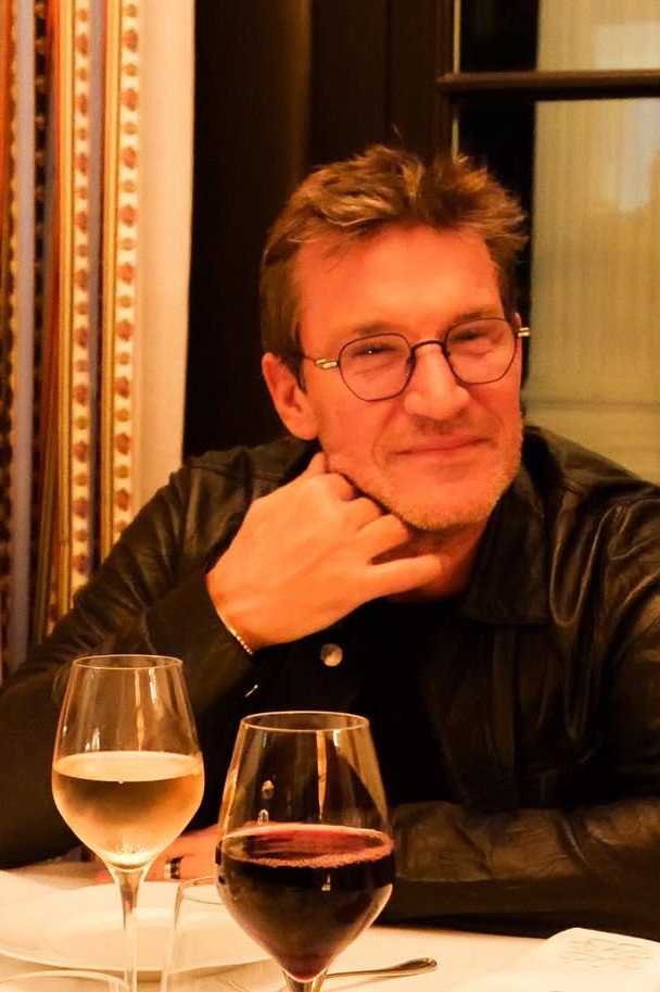 Benjamin Castaldi as un vendeur automobile in My Wife's Name Is Maurice
