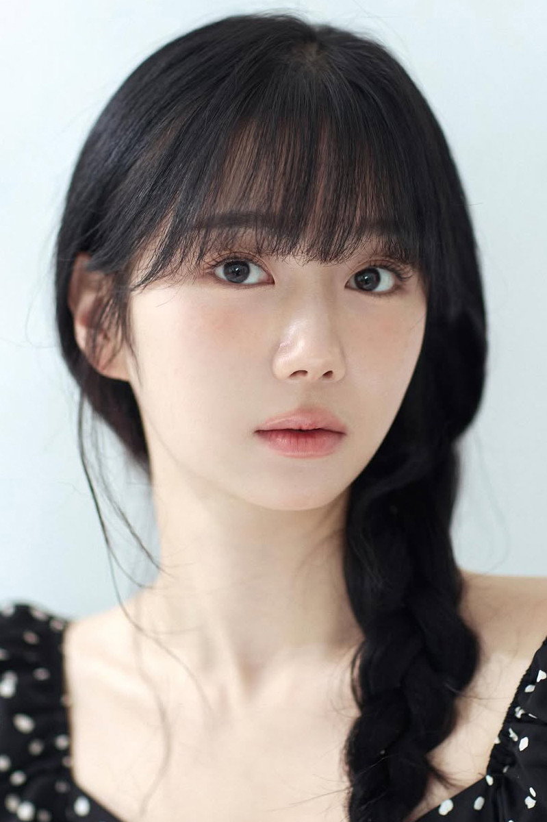 신시예 as Kang  So-yeong in A Shoulder to Cry On