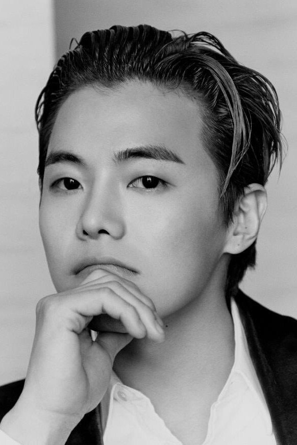 박은석 as Lee Jae-Hwan in Doctor Prisoner