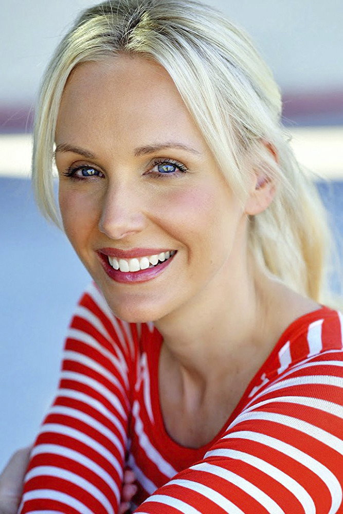 Amy Grabow as Kiper Smith in Gary: Under Crisis