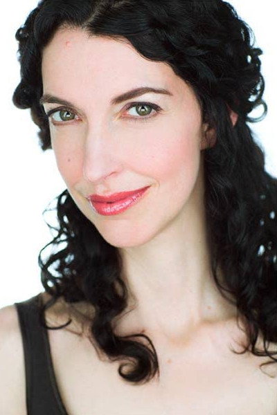 Amanda Good Hennessey as Linda Harris in Rubberneck