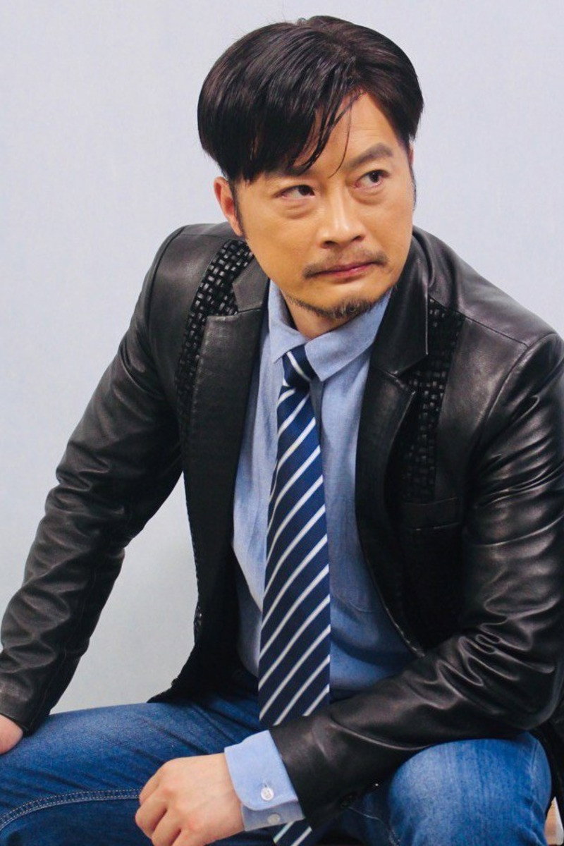 Huang Shiliang as Jiu Toushe in The Tigers of Guangdong