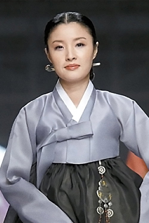 오정해 as Song-hwa in Sopyonje