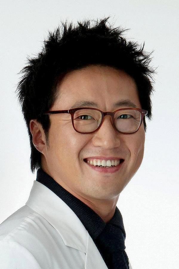 박신양 as Jo Deul-Ho in My Lawyer, Mr. Jo