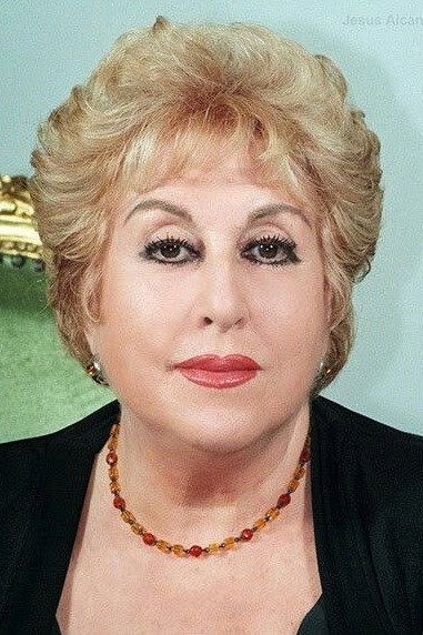 Elisenda Ribas as Coqui in La liga no es cosa de hombres
