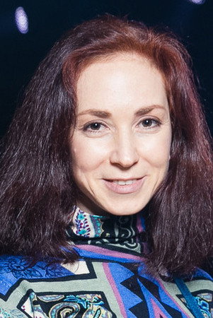 Анна Большова as Саша Потапова in Мой личный враг