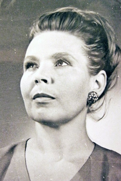 Тамара Муженко as Galina Pavlovna in Экзамен на директора