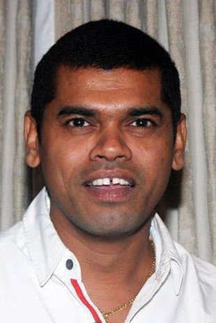 Siddharth Jadhav as Hanmya in Huppa Huiyya