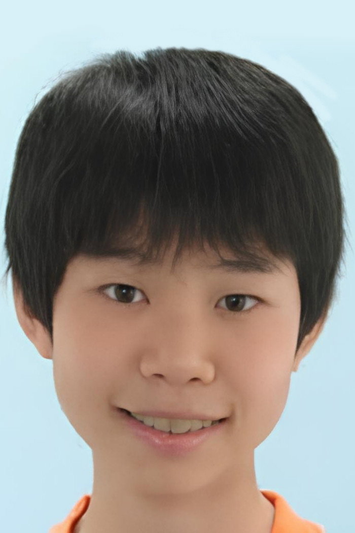 Takahiro Yokokawa as Takashi Sakuma (voice) in Summer Wars